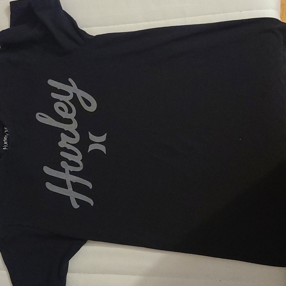 Hurley tee